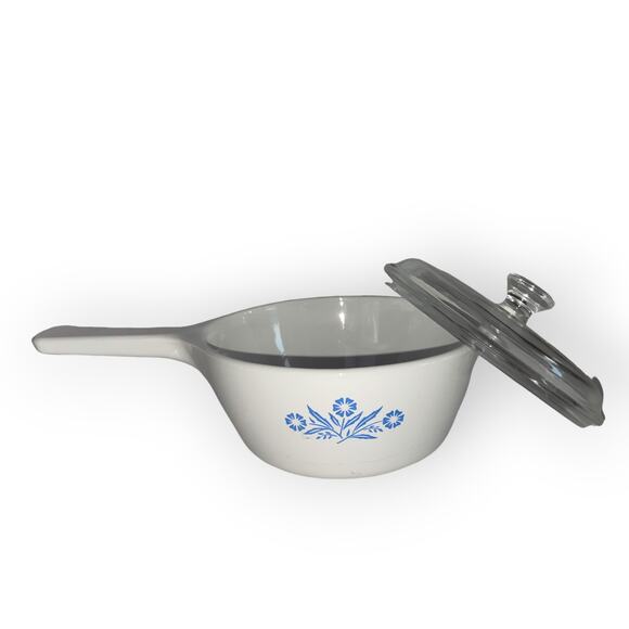 Vintage CorningWare Blue Cornflower 1-1/2 Pint Saucepan P-82-B with Lid - Picture 2 of 2